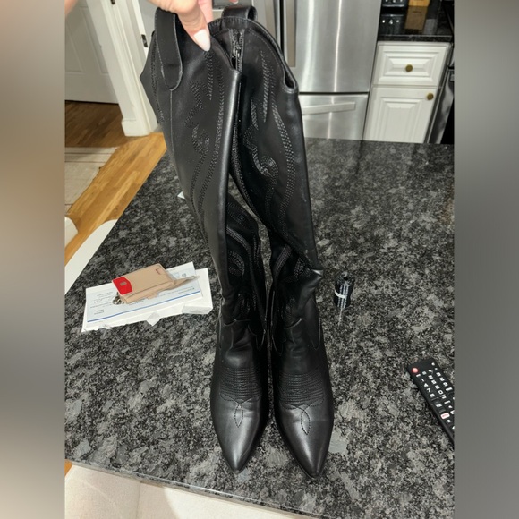 Cow girl boots - worn once - Picture 2 of 3